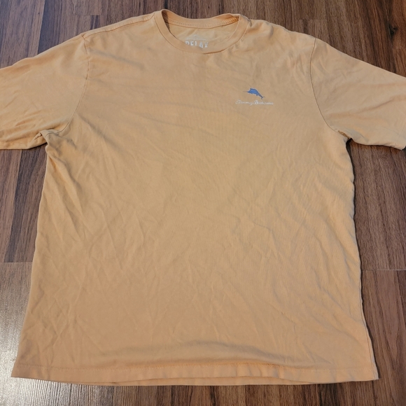 Tommy Bahama Photobomb Parrot T-shirt - Size Medium - Picture 2 of 5